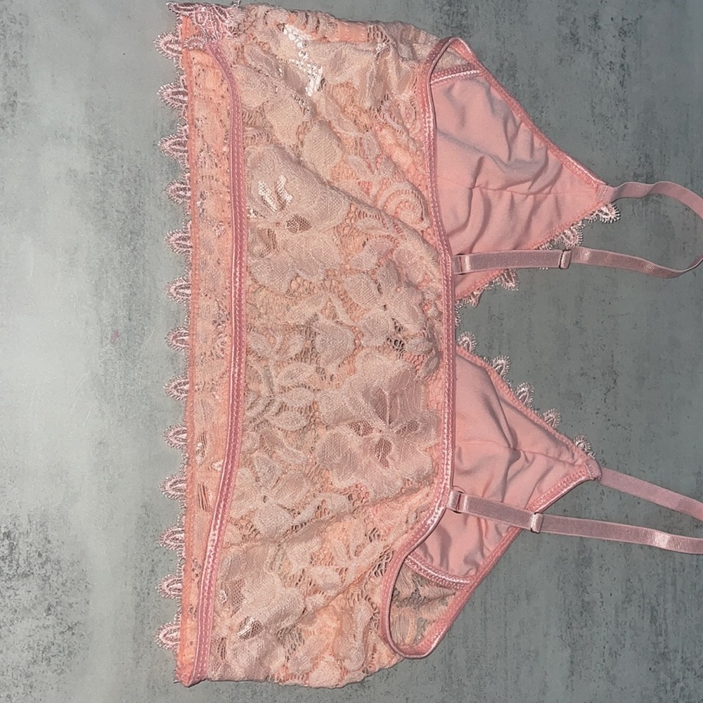 SHEIN Baby Pink Guipure Lace Crop Cami Top - Picture 7 of 8